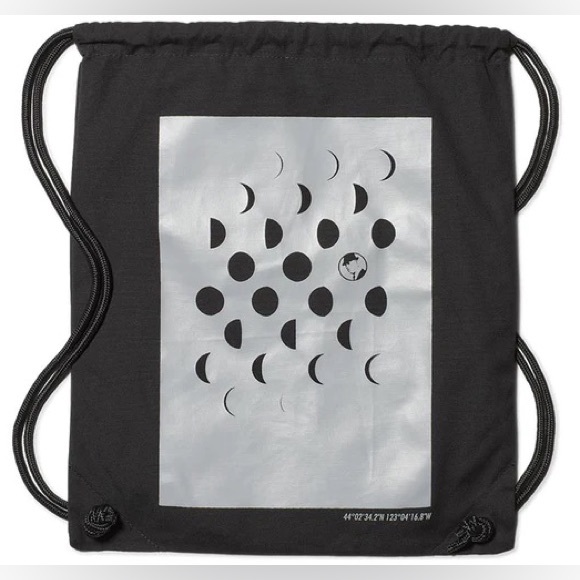 ✨NIKE✨Moon Racer Drawstring Backpack - Picture 2 of 4